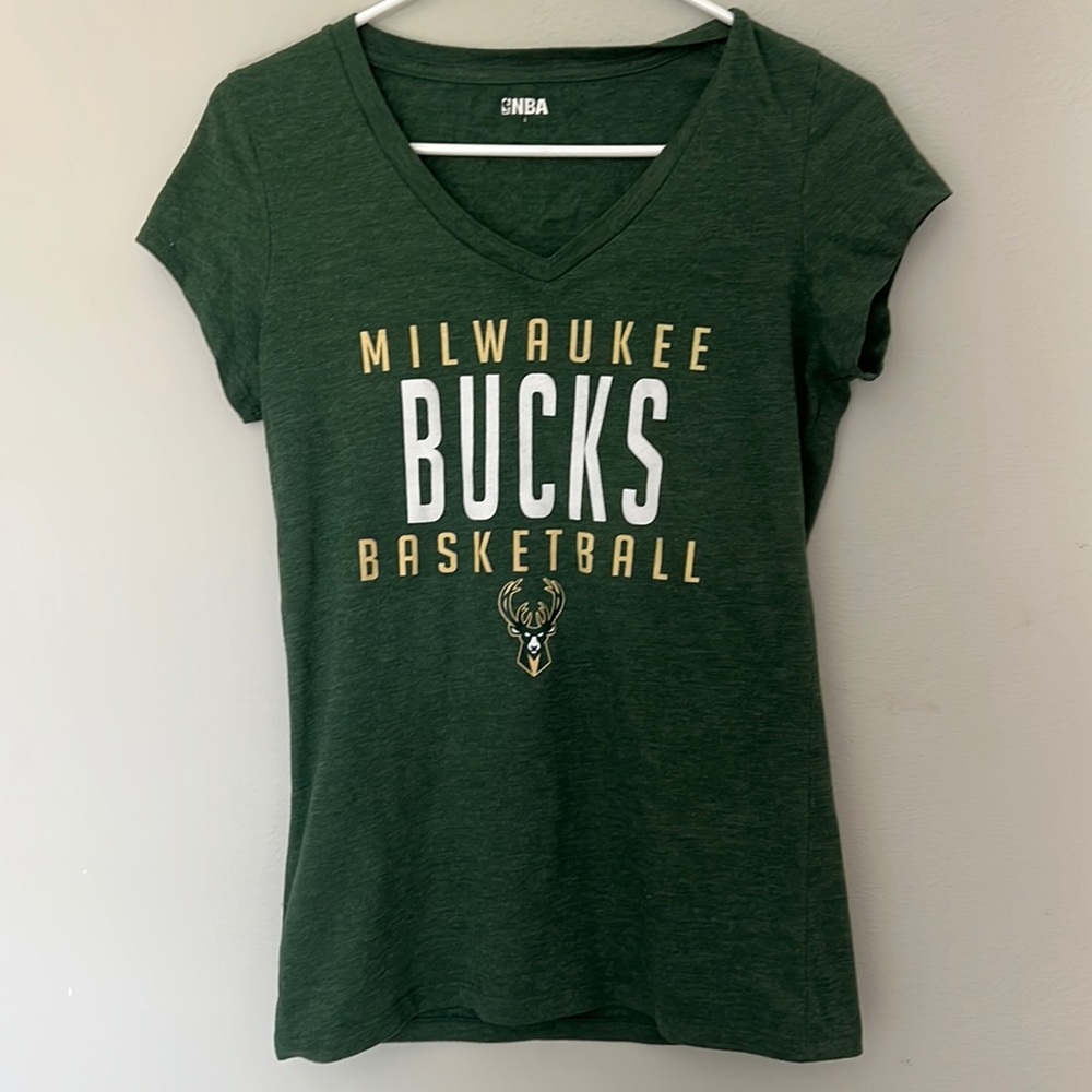 Milwaukee Bucks v neck shirt